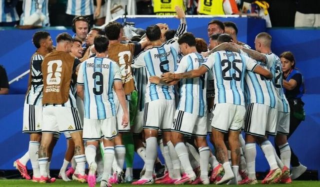 Messi sahneye çıktı, Arjantin uzatmalarda turladı: Rakip Mısır