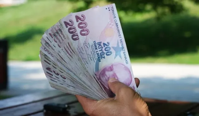 Emekliye çifte destek veriyorlar! Aylık yardım 8 bin liraya yükseldi