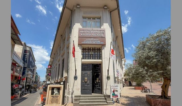 Başkan Anıl Yetişkin’den tarihe ışık tutan sergi