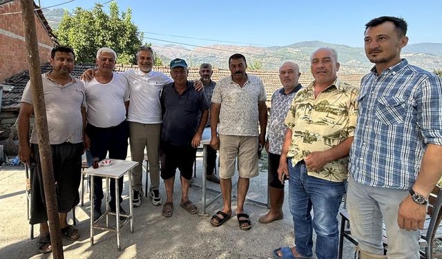 Bozdoğanlı çiftçiler eski Bakan Kılıç’a içini döktü! "Ey hükümet köylüyü gör"