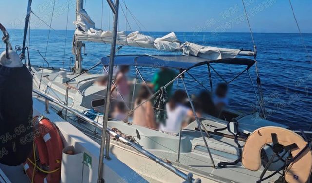 Didim açıklarında film gibi operasyon! Turist gibi gösterilen 16 kişi yakalandı