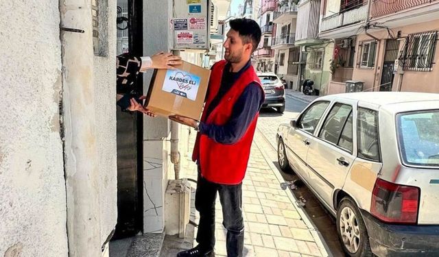 Efeler’de ihtiyaç sahibi ailelere “Kardeş Eli” uzanıyor