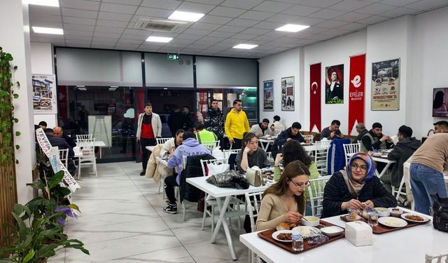 Efeler’de sosyal destek ağı büyüyor
