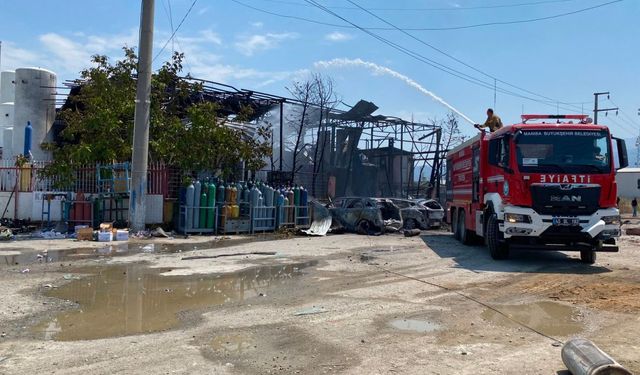 Oksijen tesisinde facia! Patlamaların yaşandığı yangında 2 kişi öldü