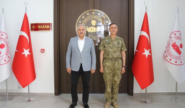 Söke’de bir ilk! Komando Tuğayı’nın ilk komutanı görevine başladı