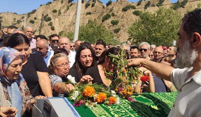 Ali Çankır gözyaşları ve dualarla uğurlandı