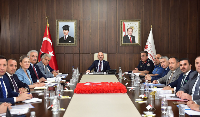 Aydın'da okul saldırısının ardından örnek toplantı