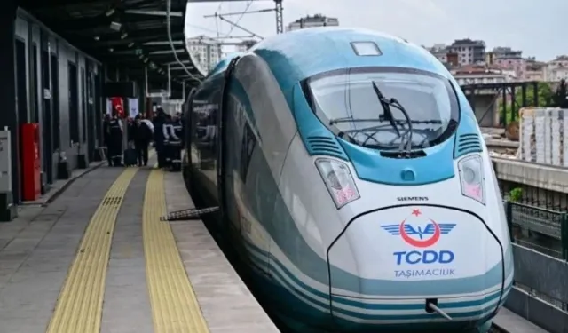 Bakan Uraloğlu yeni projeyi duyurdu: Karadeniz'de 6 ili birbirine bağlayacak hızlı tren geliyor