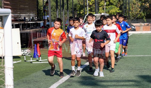 Efeler Belediyesi, geleceğin yıldızlarını yetiştiriyor