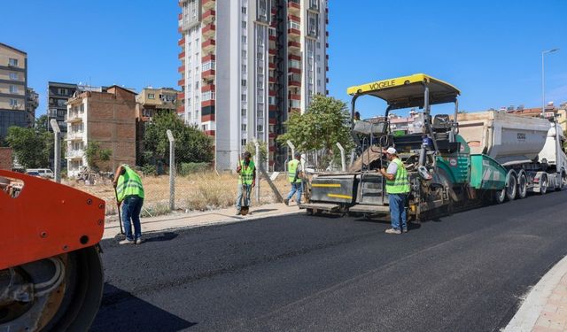 Efeler’de o cadde baştan aşağı yenileniyor
