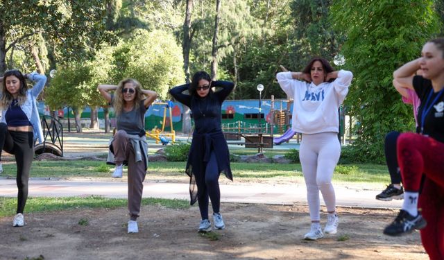 Efeler’de sabahın ilk ışıklarıyla sabah sporu