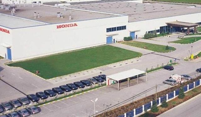 Türkiye otomotiv tarihine geçen veda: Fabrikayı kapatırken işçilerine servet dağıtmıştı!