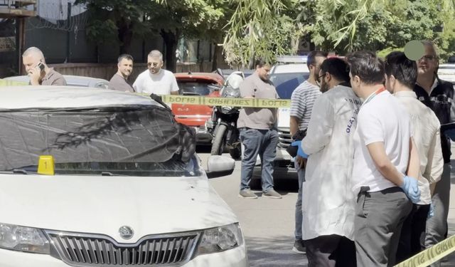 Otomobile silahlı pusu: 26 yaşındaki sürücü öldü