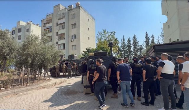 Polise el bombası ve tabancayla direndi! Firari hükümlü operasyonla yakalandı