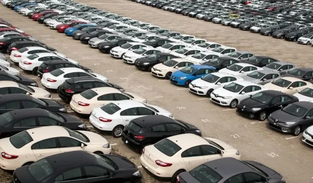 Sıfır otomobillerde satışlar çakıldı: Dev indirim başladı