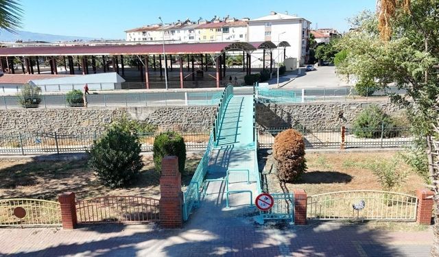 Yeşil Mahalle’de köprüye güvenlik dokunuşu
