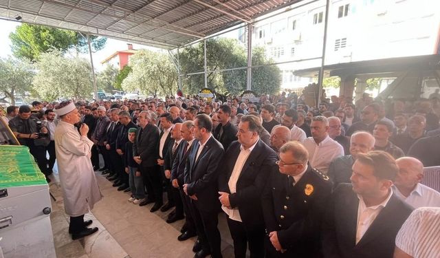 AK Partili Mahir Ünal kayınpederi Hasan Özdin Nazilli'de sonsuzluğa uğurlandı