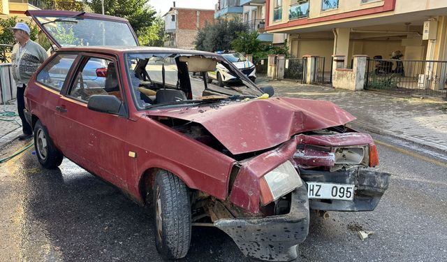 Aydın’da otomobil direğe çarptı! Yolcu kanlar içinde evine gitti