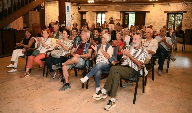 Kuşadası’nda 6 fotoğrafçı, dünyaya farklı gözlerle baktı