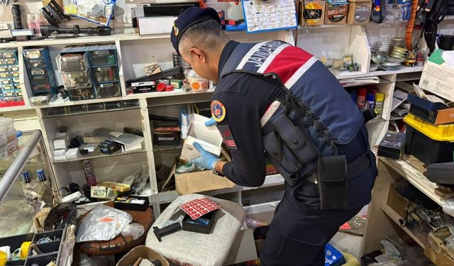 Nazilli’de depo cephanelik çıktı