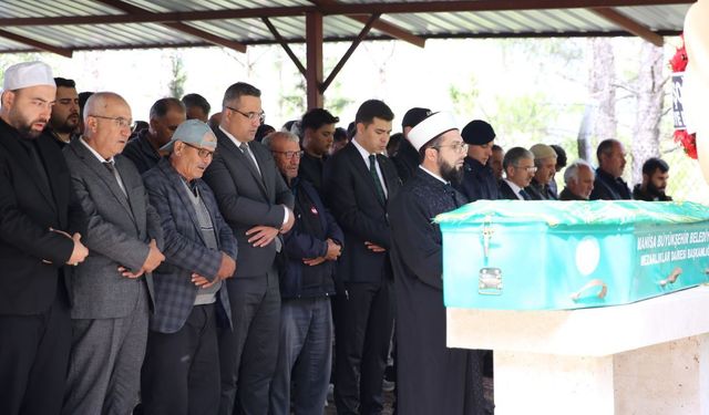 Soma’daki maden faciasında acı veda: 2 işçi toprağa verildi
