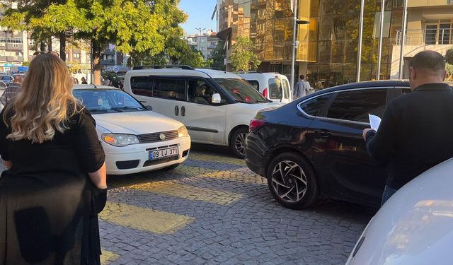 Aydın’da kaza sonrası tartıştılar, trafiği kilitlediler!