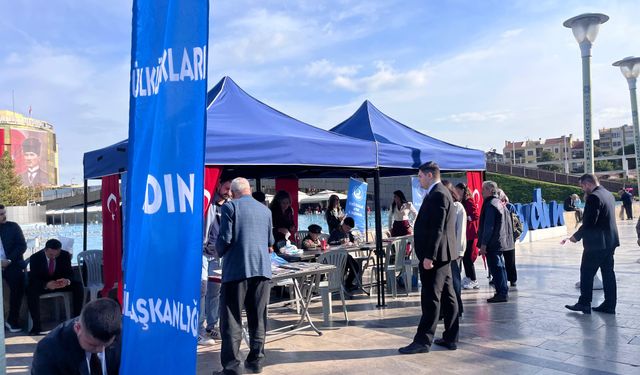 Aydın Ülkü Ocakları’ndan çocuklara Cumhuriyet Bayramı etkinliği