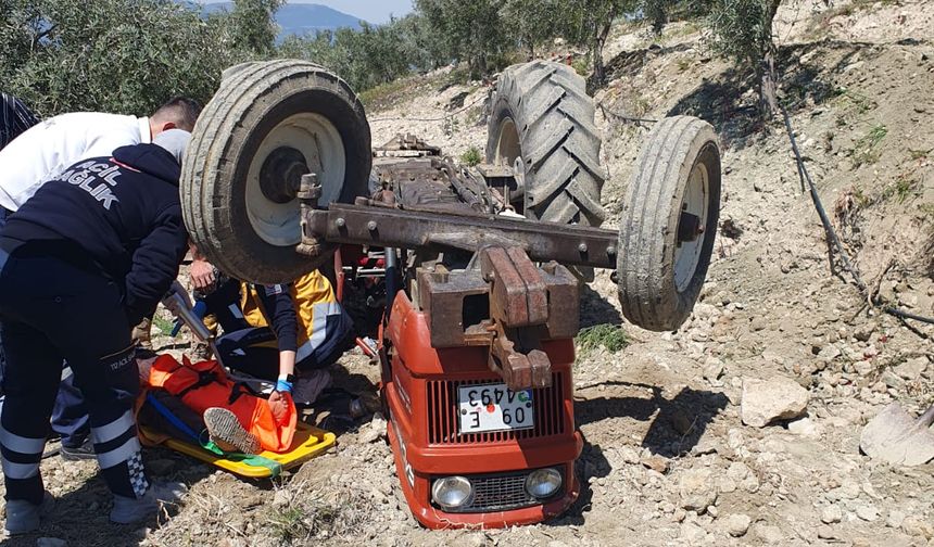 Aydın'da uçurumdan yuvarlanan traktörün sürücüsü öldü