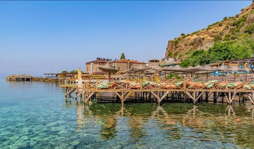 İspanya 2023'te 84 milyon turist ile rekor kırdı
