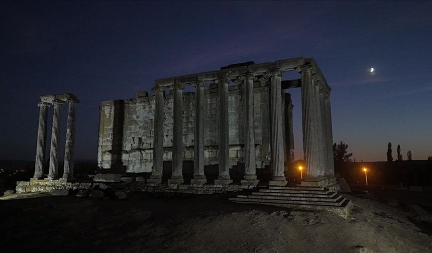 Aizanoi Antik Kenti'ndeki Zeus Tapınağı dronla görüntülendi