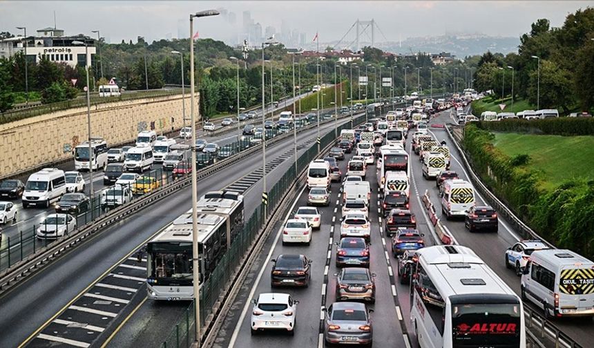 Trafiğe ekimde 209 bin 401 taşıtın kaydı yapıldı