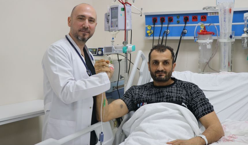 Halı sahada kalbi durdu, 12 gün sonra hastanede uyandı