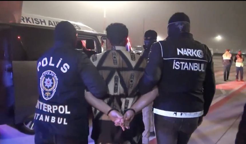 Bakan Yerlikaya, kırmızı bültenle aranan 3 şüphelinin yakalandığını duyurdu