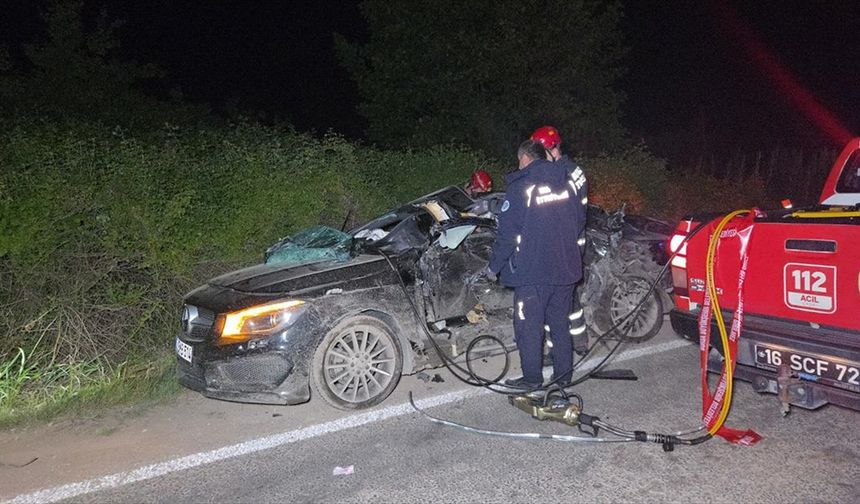 Cip ile otomobilin çarpıştığı kazada 3 kişi öldü, 1 kişi yaralandı