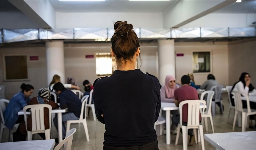 Kadın hükümlü ve tutuklulara "Anneler Günü" dolayısıyla açık görüş izni