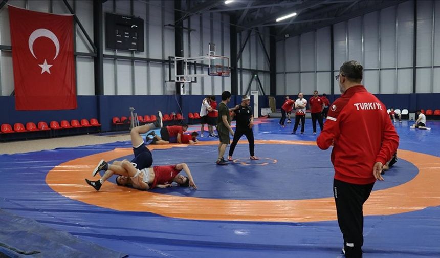 İşitme Engelliler Güreş Milli Takımı, Deaflympics'e hazırlanıyor