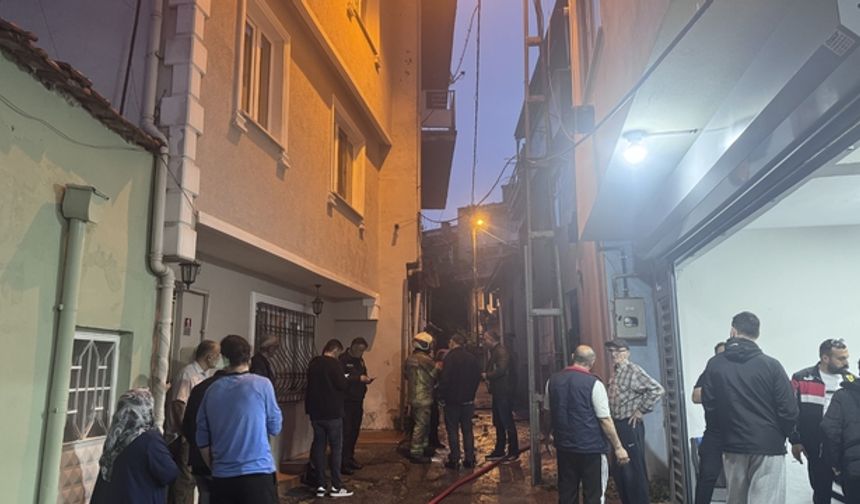 Yangın çıkan evde 1 kadın ölü bulundu