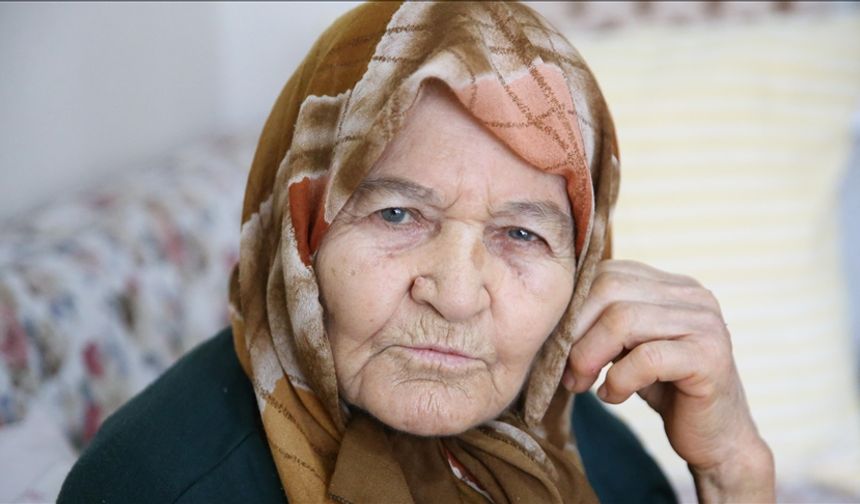 110 yaşındaki Hayriye nineye Anneler Günü hediyesi
