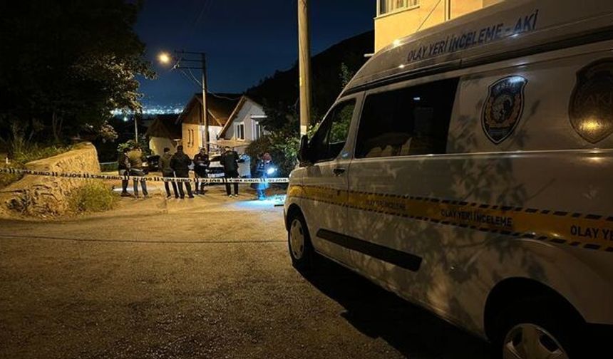 Aracında silahlı saldırıya uğrayan kişi ağır yaralandı