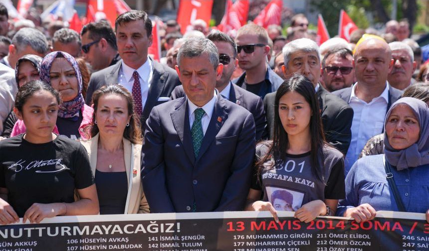 CHP Genel Başkanı Özel, Soma'da maden işçilerini anma programlarına katıldı