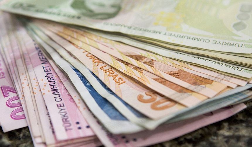 Yeni müşteri kazanmak isteyen bankalardan 100 bin TL'lik faizsiz kredi hamlesi