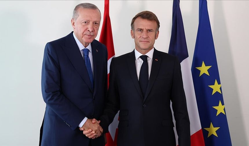 Cumhurbaşkanı Erdoğan, Macron ile görüştü