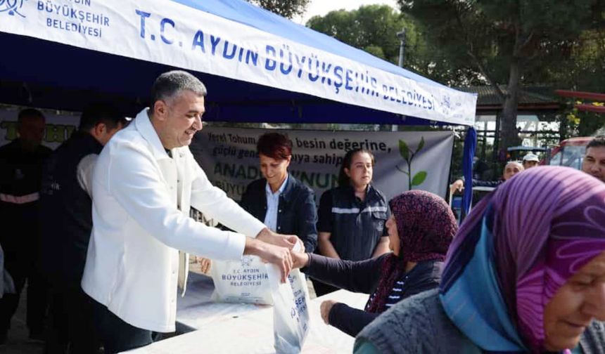 Çerçioğlu, ata tohumlarını vatandaşla buluşturuyor