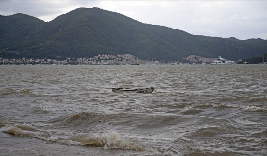 Muğla ve Antalya'da kuvvetli sağanak uyarısı