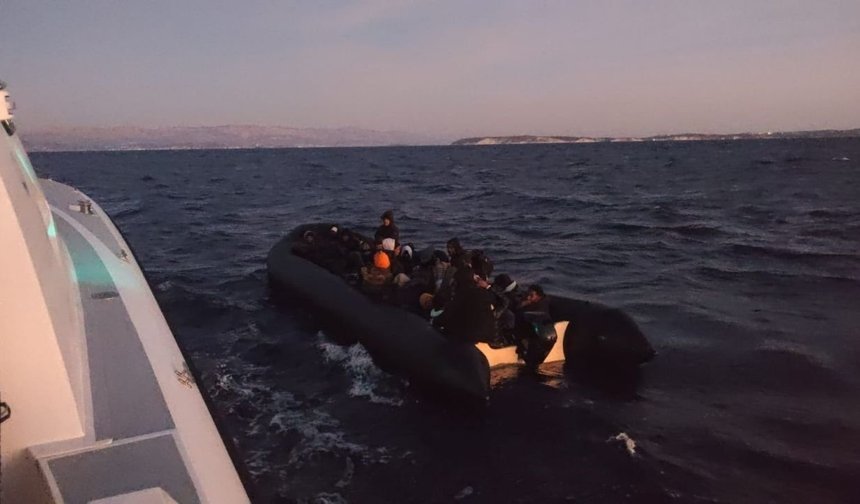 Ege Denizi’nde can pazarı: Lastik bot battı, 1 göçmen hayatını kaybetti