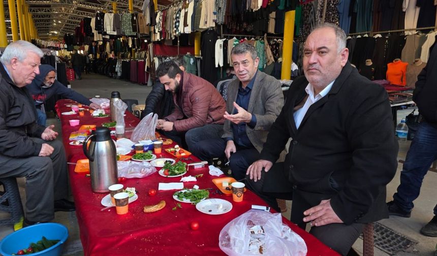 AYESOB Başkanı Künkcü, Söke Çarşamba Pazarı’nda esnafla buluştu