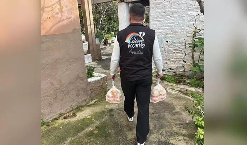 Aydın Koçarlı'da belediye ücretsiz dağıttı! Kapı kapı dolaşıp teslim ettiler