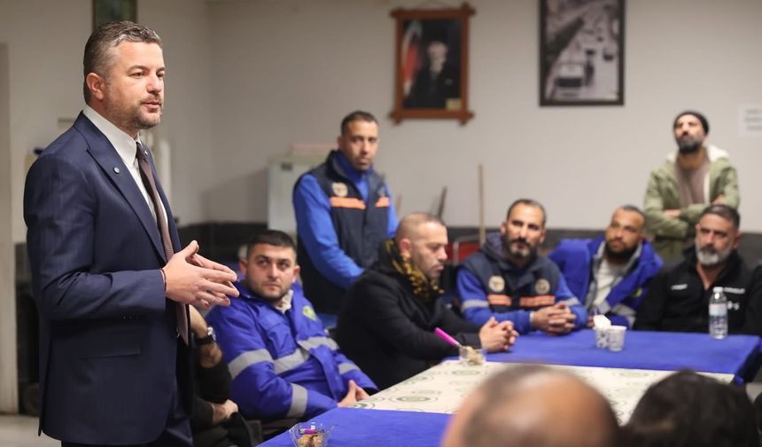 İzmir'de tatile gitmesi eleştirilen başkandan açıklama