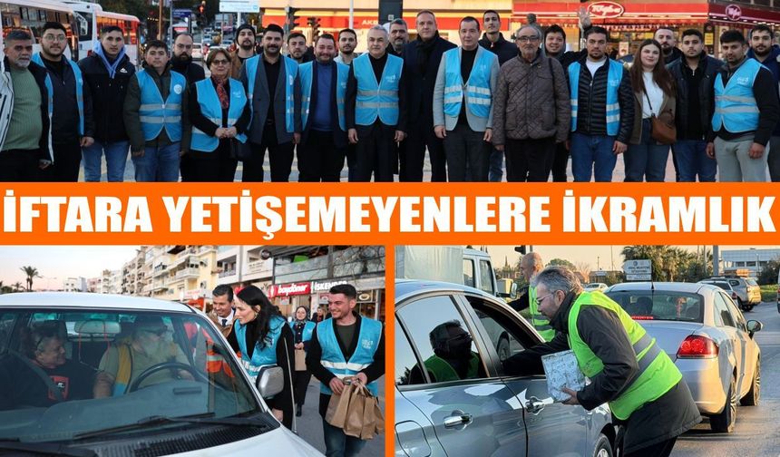 Aydın’da AK Parti milletvekilleri iftarlık ikram dağıttı