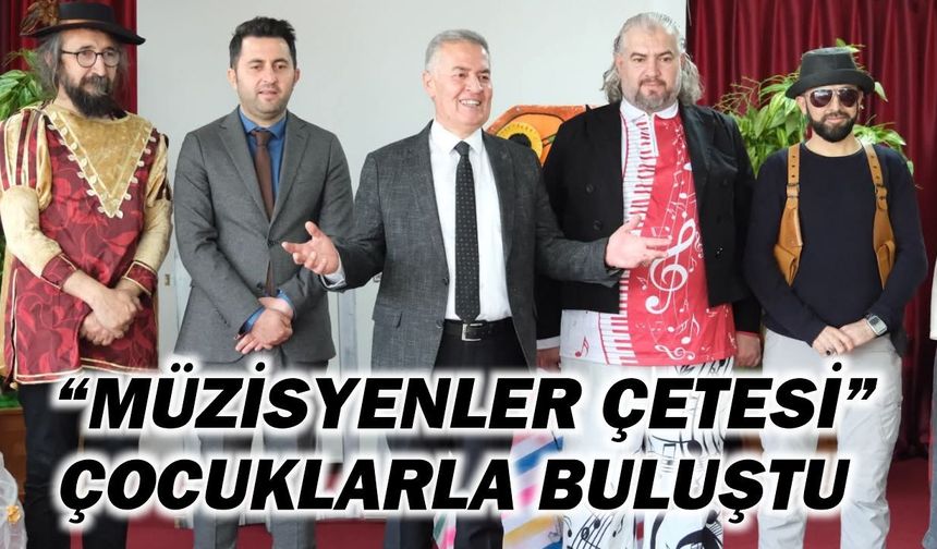 Buharkentli çocukların tiyatro keyfi